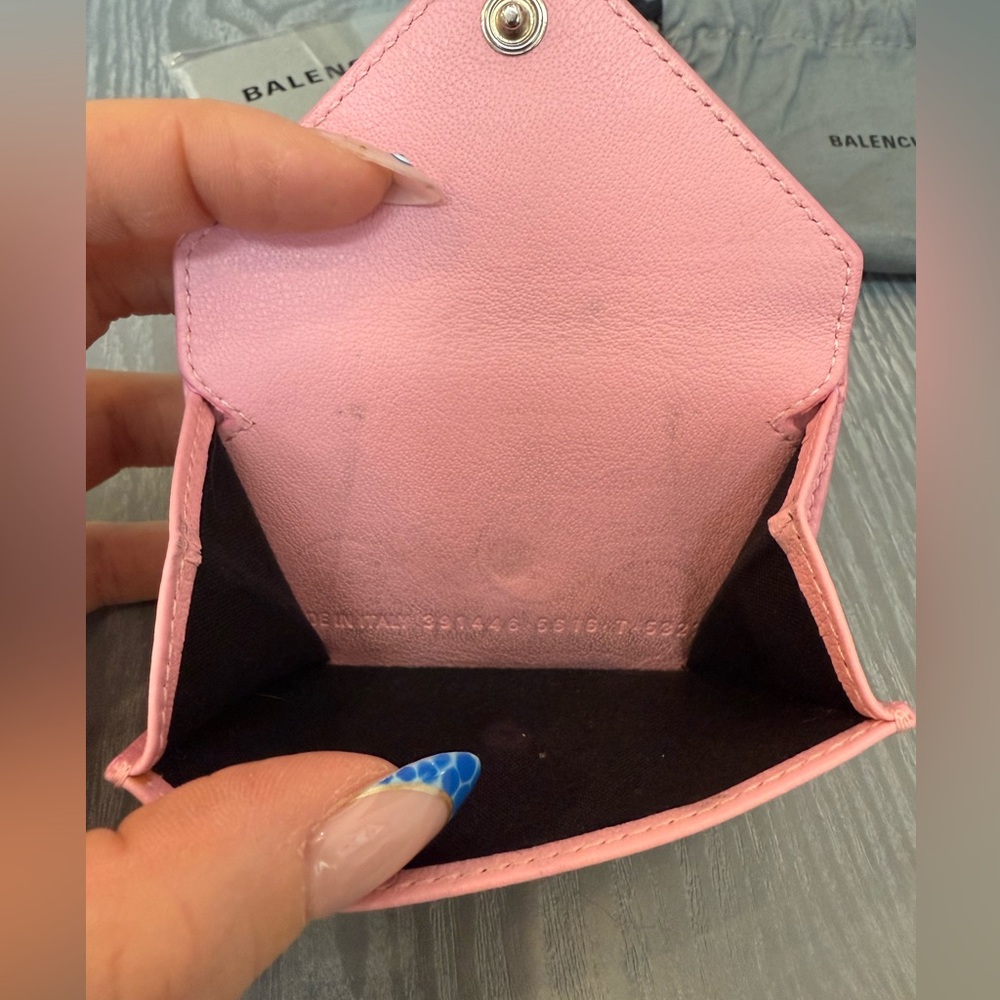 BALENCIAGA Pink Papier Leather Compact Wallet — full inclusion - Picture 8 of 10